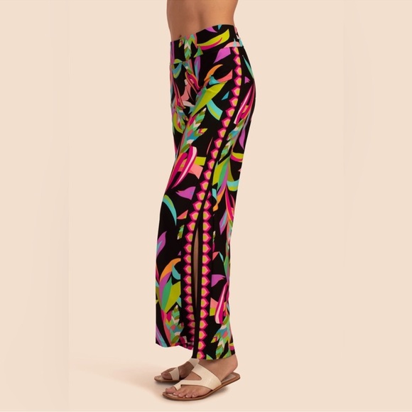 🎉LAST PIECE🎉TRINA TURK Birds Of Paradise Cover-Up Pants - Picture 9 of 12